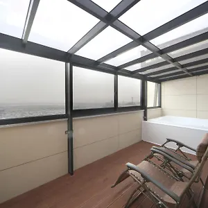 Hotel Cube